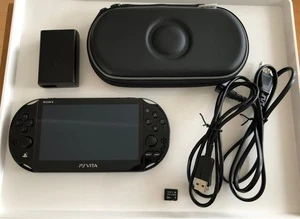 Buen estado PS VITA PCH-2000 bolsa negra.Tarjeta memoria 8GB - Imagen 1 de 10