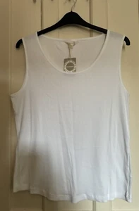 BHS Authentic White Ribbed Sleeveless Top - Size 22 - Picture 1 of 3
