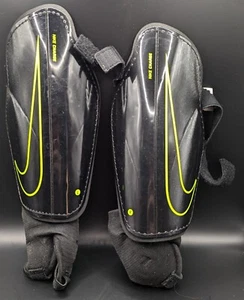 Nike Charge Schienbeinschoner mit Knöchelschutz - Bild 1 von 2