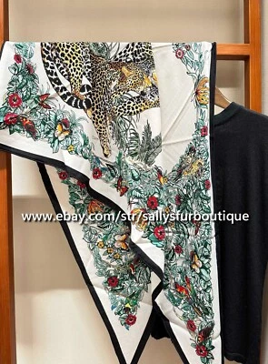 Sallys 70% Cashmere & 30% Silk Large Wrap Scarf Jungle Print Triangle Shawl - Image 1 of 4