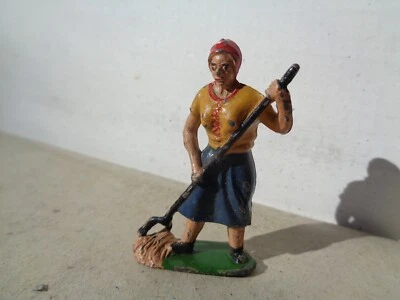 Timpo Toys, horquilla trabajadora agrícola, figura hueca fundida, TT Foto 1 de 2