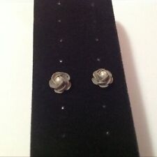 Gray Metal Rose Pearl Stud Earrings 1/4"