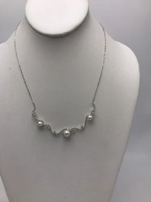 Collar Danori $95 Tono Plata Imitación Perla Circonita Cúbica Distintivo D1D Foto 1 de 4