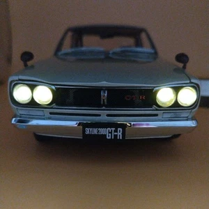 Rare Kyosho 1/18 Nissan Skyline 2000GT-R KPGC10 Light-Up Model w/ Booklet & DVD - Picture 1 of 15