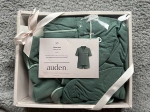 Auden Pajama Set Womens XS Green Cloud Knit Short Sleeve Top Shorts Gift Box - Picture 1 of 4