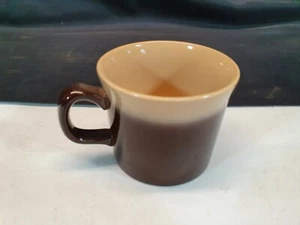 Taza marrón y crema Wedgwood Monterey - Imagen 1 de 7