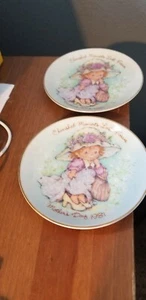 "Plato de porcelana AVON 1981 5" Día de la Madre ""Momentos apreciados duran para siempre" - Imagen 1 de 3