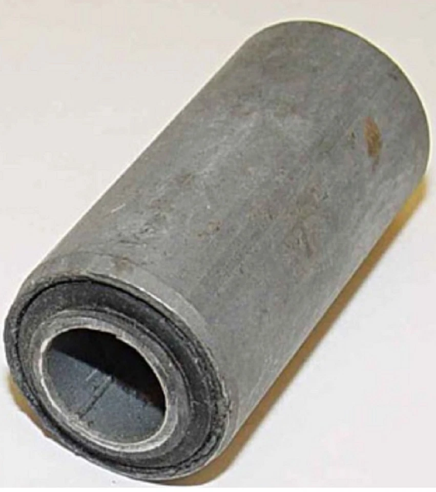 OMIX ADA Leaf Spring Eye Bushing for Jeep Willys Utility Wagon & CJ-3 Foto 1 de 4