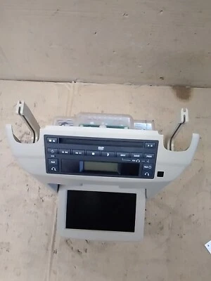 Saturn Relay 2007 techo de 3,8 L con aire acondicionado trasero y pantalla información-GPS TV pantalla bronceada Foto 1 de 4