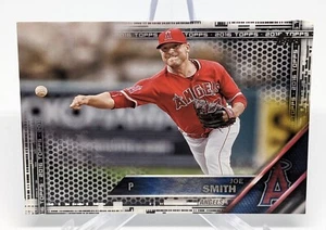 2016 Topps Black Foil 04/65 Joe Smith Series 2 #681 Los Angeles Angels - Picture 1 of 2