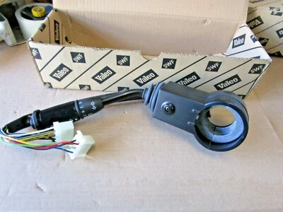 Interruttore piantone sterzo DAF XF XG CAMION BUS interruttore tergicristallo interruttore luce NUOVO SWF 201413 - Immagine 1 di 4