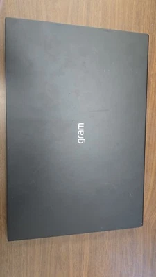 LG 17Z90S-G.AAB5U1 LG грамм 17 «WQXGA Ultra 7 155H 3,8 ГГц Intel Arc графика 16GB - Изображение 1 из 4