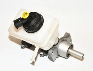 Dacia Genuine LOGAN 6001548946 Tandem Brake Master Cylinder - Picture 1 of 3