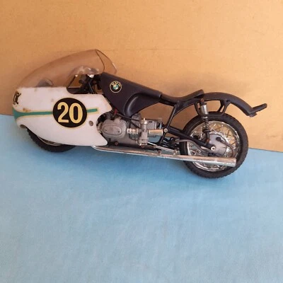 MODELLINO IN PLASTICA MOTO PROTAR scala 1:9 MOTO BMW, cm. 23, anni '60 VINTAGE - Immagine 1 di 4