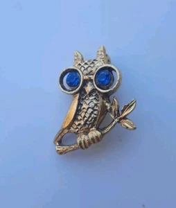 Gold Toned Owl Brooch Blue Eyes - Picture 1 of 5