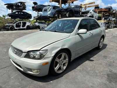 Eje de dirección inferior 2001 02 03 04 05 Lexus IS300 Foto 1 de 4