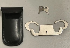 Thumbcuffs Not Handcuffs - Picture 1 of 3