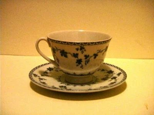 Royal Doulton - Yorktown - Breakfast Cup / Saucer - Picture 1 of 1