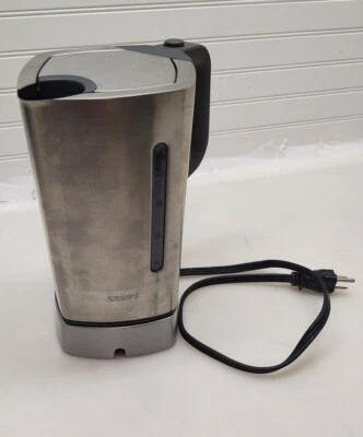 Hervidor eléctrico profesional fundido a presión Krups BW4000, 2 cuartos de galón Foto 1 de 4