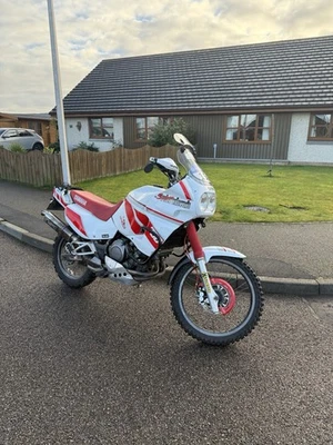 Low mileage 1991 Yamaha Super Tenere XTZ 750 + lots of extras - Image 1 of 4