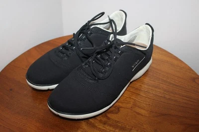 GEOX MUJER RESPIRA ZAPATILLAS RED SISTEMA RESPIRACIÓN CORDONES NEGRO TALLA 7 EE. UU. Foto 1 de 4