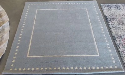 LIT BLUE / IVORY 5'-0" x 5'-0" Flaw in Rug, Reduced Price 1172777563 BEL151A-5SQ - Image 1 of 4