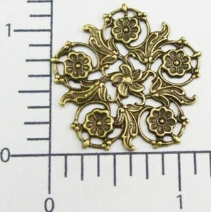 24603 Messing oxidiert floral filigran Schmuck Fundstücke - Bild 1 von 1