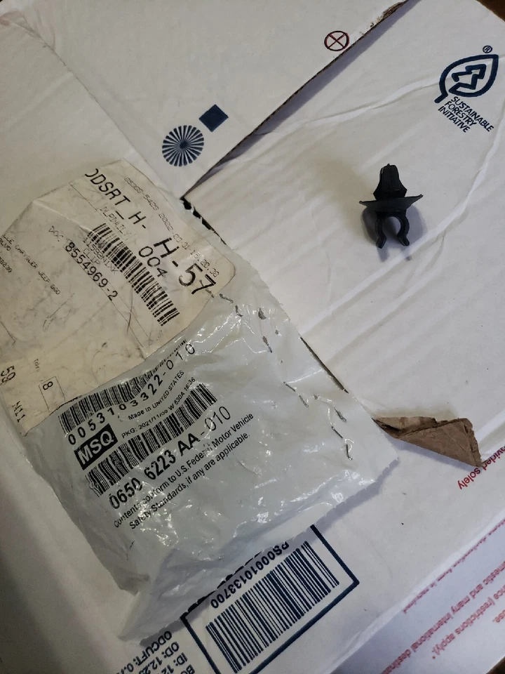 Jeep Wrangler, Patriot, Brújula, Dodge Caravan, Barra de Soporte de Capó de Viaje CLIP NUEVO OE Foto 1 de 3