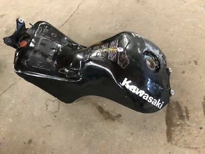 OEM BLACK FUEL TANK GAS PETROL CELL Kawasaki Ninja ZX14R ZX-14R ZX14 ZX-14 06 07 - Image 1 of 4