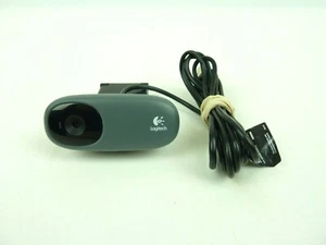 Logitech Webcam (C110 V-U0024) USB 2.0 Fold Up Clip-On Webcam - Picture 1 of 5