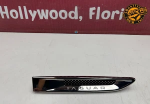 Jaguar XE 2016-2020 guardabarros delantero derecho rejilla ventilación aire moldura (cromo) OEM - Imagen 1 de 11