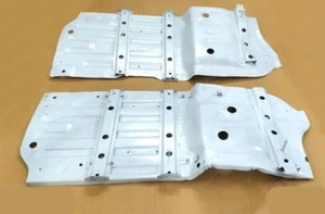 FLOOR PANS, FRONT LEFT/RIGHT (OEM) FIT FOR SUZUKI SAMURAI '80-'95 RHD - Picture 1 of 10