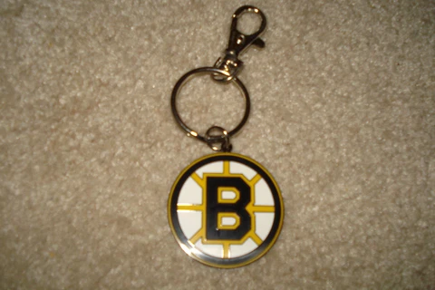 Boston Bruins Gift Key Ring New in Package Cover