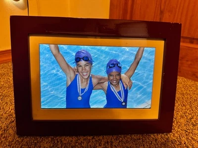 Insignia Digital Photo Frame 10" Panel - Image 1 of 4