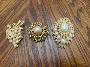 3er Set Vintage Strass Sonnenblume Perlen Anstecknadel Kamelie Blume Mode Brosche’s - Bild 1 von 24
