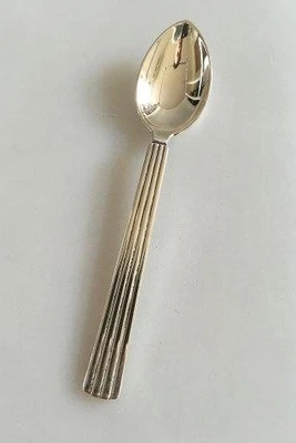 Cuchara de té Bernadotte de plata de ley Georg Jensen n.º 033 Foto 1 de 4