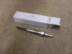 Glow plug / heater plug VW Audi Skoda SEAT 1.4 / 1.9 TDi N10579201 New genuine - Picture 1 of 1