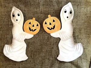 U Choose Vintage Inspired Ghost Holds JOL Pumpkin Halloween Cardstock Decoration - Picture 1 of 8