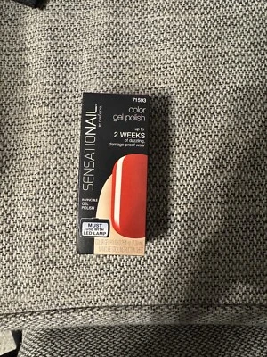 Esmalte de uñas en gel SensatioNail color rojo escarlata # 71593 Foto 1 de 3