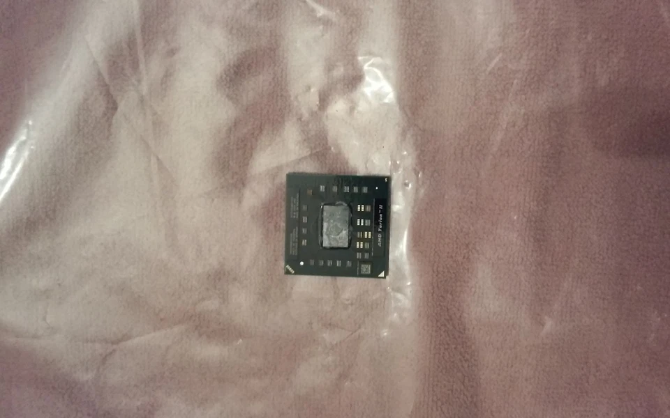 AMD Turion II M500 2.20GHz Laptop CPU Processor TMM500DB022GQ for L505D-GS6000   - Image 1 of 1