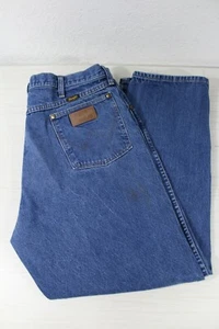 Wrangler 31MWZPW Mens Blue Jeans 38x30, Made in USA relaxed fit 100% Cotton - Picture 1 of 8
