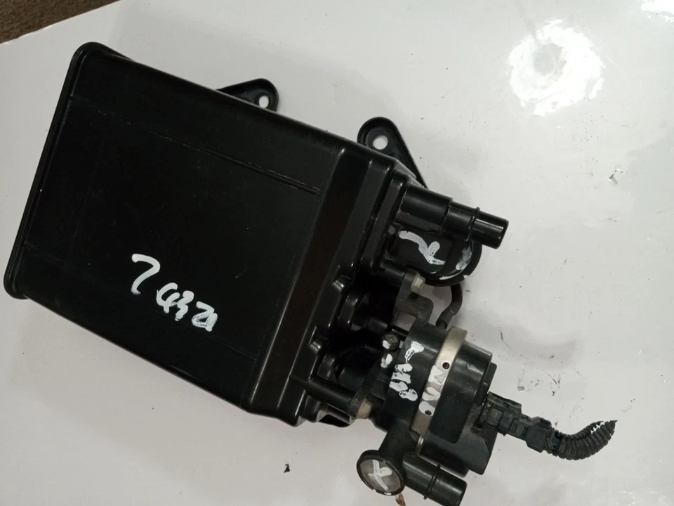 77740-0C050 07-13 Toyota Tundra 5.7L V8 Fuel Vapor Charcoal Canister Gas Evap — 第 1/4 张图片