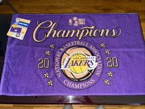 NEU MIT ETIKETT LA LAKERS BENCH HANDTUCH Championship 22x42" DOPPELSEITIGES NBA FINALS - Bild 1 von 7
