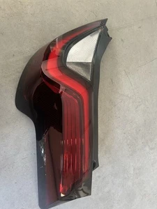 Toyota aygo X AB70 2022-2025 Rückleuchte - Picture 1 of 5