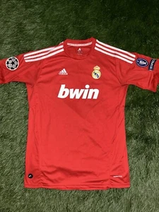 Ronaldo Real Madrid 2011/2012 Red Third Kit CR7 Jersey Champions League - Picture 1 of 7