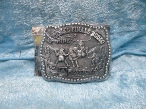 Hebilla de cinturón juvenil de las National Finals 1996 Rodeo Hesston - Imagen 1 de 2