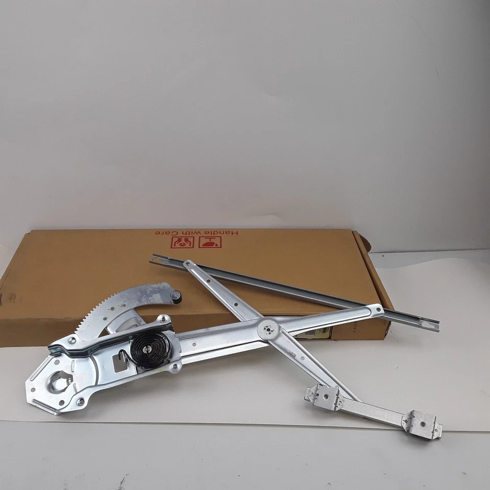 Регулятор переднего водительского стекла Dorman 740-753 для Dodge Ram 1994-2002 - Изображение 1 из 4