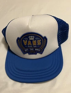Vans Off The Wall Men's Cold One Trucker Hat Cap - White/Victoria Blue - Picture 1 of 3