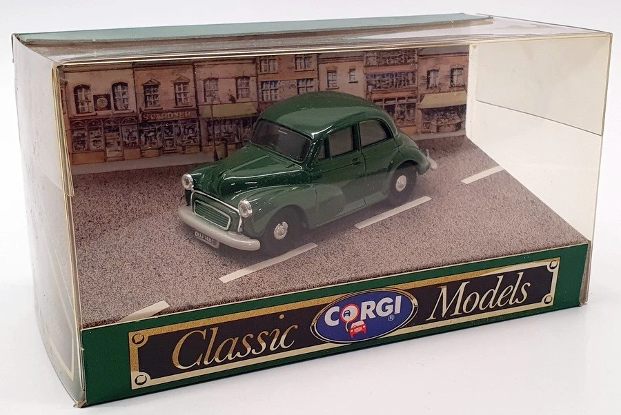 Corgi 1/43 Scale Model Car D702 - Morris Minor 1000 - Green - Image 1 of 1