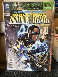 10 DC COMICS LOT! AQUAMAN, CHRONOS, BLUE DEVIL, BLACK LIGHTNING, DEMON KNIGHTS + - Picture 1 of 10
